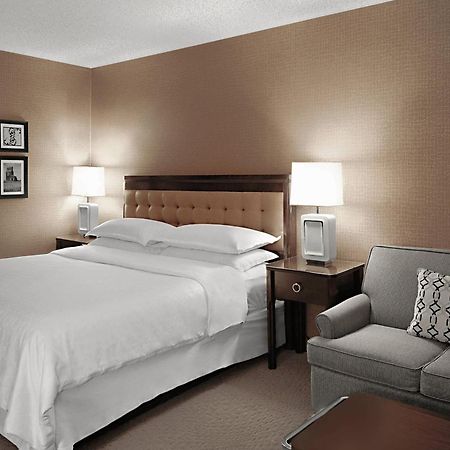Sheraton Cavalier Saskatoon Hotel Exterior foto